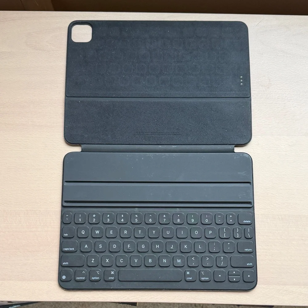 Apple Magic Keyboard for iPad Air 9.7